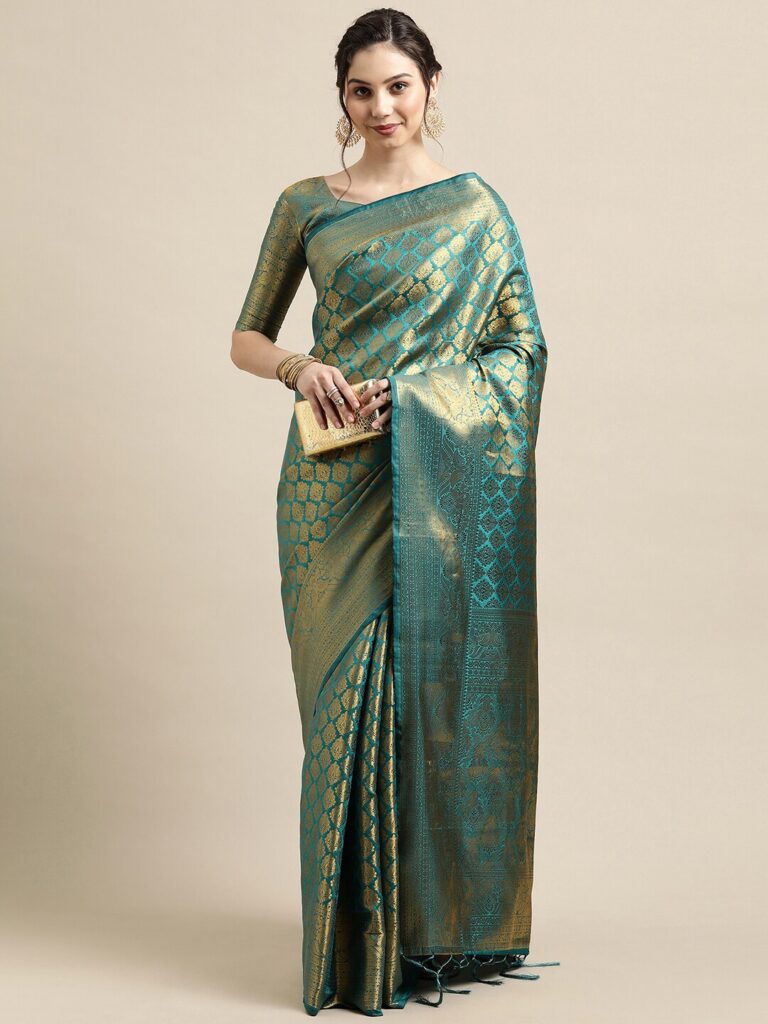 Why Banarasi sarees is appealing for modern-day functions?